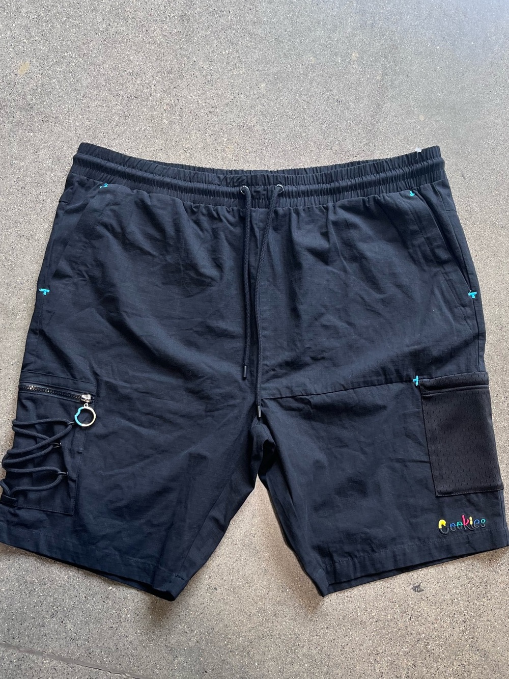 COOKIES Black Cargo Men's Shorts with Accent Stitching and Utility Pockets
